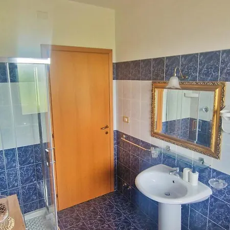 Corina - Vicino Al Mare * Pescara